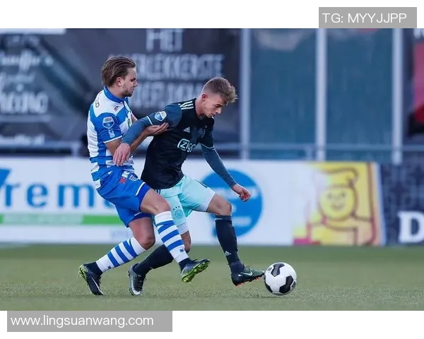 图尔与阿雅克的精彩对决揭示了法乙联赛的激烈竞争与球队实力的较量